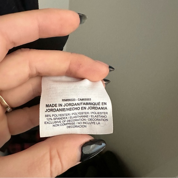 Nike women’s dry fit black sleeveless workout shirt size small - Picture 7 of 7